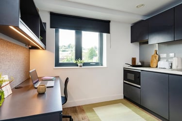 Classic Plus Studio at Hollis Wharf, Lower Bristol Road, Oldfield Park, Bath, BA21FH - Image 4