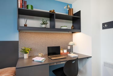 Premium Studio at Hollis Wharf, Lower Bristol Road, Oldfield Park, Bath, BA21FH - Image 3