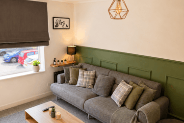 2 bed house, Rutland Street, City Centre, Loughborough, LE111BW - Image 1