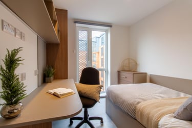 10 Bed En-suite - Image 3