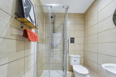 8 bed house, Uttoxeter New Road, California, Derby, DE223JB - Image 8