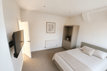 6 bed house, Oxford Street, City Centre, Loughborough, LE115DR - Image 3