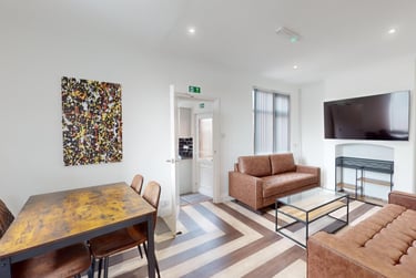 6 bed house, Rosebery Street, City Centre, Loughborough, LE115DX - Image 1