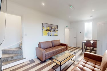 6 bed house, Rosebery Street, City Centre, Loughborough, LE115DX - Image 2