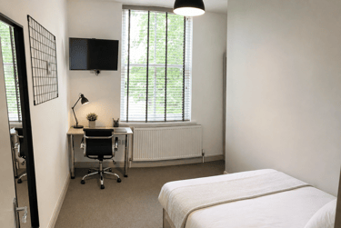 6 bed house, Rectory Place, City Centre, Loughborough, LE111UW - Image 6