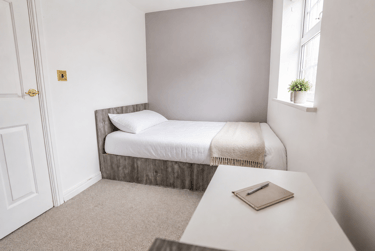 6 bed house, Wren Close, City Centre, Loughborough, LE113HL - Image 4