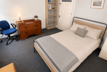 7 bed house, Burleigh Road, City Centre, Loughborough, LE113BA - Image 2