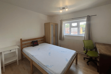4 bed house, Sharpley Road, City Centre, Loughborough, LE114PW - Image 3