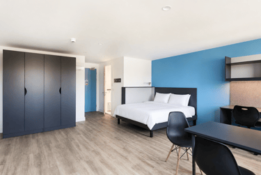 Deluxe Studio at Hollis Wharf, Lower Bristol Road, Oldfield Park, Bath, BA21FH - Image 1