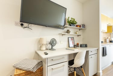 Deluxe Studio at Orbital, Ilkeston Road, Canning Circus, Nottingham, NG73GE - Image 2