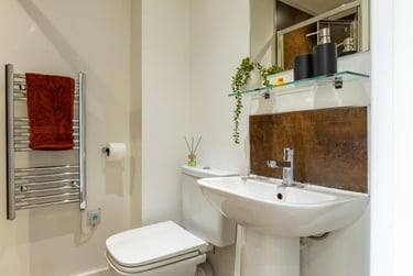 Deluxe Ensuite at Orbital, Ilkeston Road, Canning Circus, Nottingham, NG73GE - Image 4