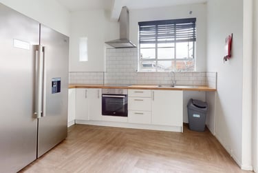 5 bed house, Ashby Square, City Centre, Loughborough, LE115AA - Image 3