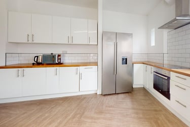 5 bed house, Ashby Square, City Centre, Loughborough, LE115AA - Image 4