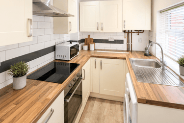 3 bed house, Broad Street, City Centre, Loughborough, LE115AB - Image 1