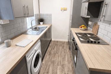 3 bed house, Cumberland Road, City Centre, Loughborough, LE115DE - Image 1
