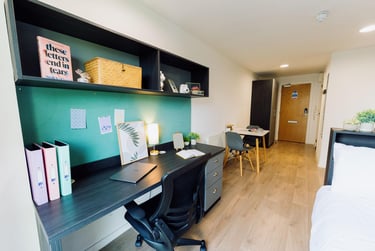 Silver Studio Riverside - Image 4