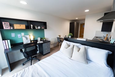 Silver Studio Riverside - Image 8