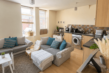 1 bed house, Ashby Road, City Centre, Loughborough, LE113AA - Image 1