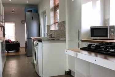 2 bed house, Avenue Road Extension, Clarendon Park, Leicester, LE23EH - Image 2