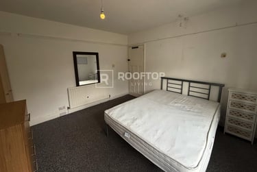 4 bed house, Dennistead Crescent, Headingley, Leeds, LS63PU - Image 8