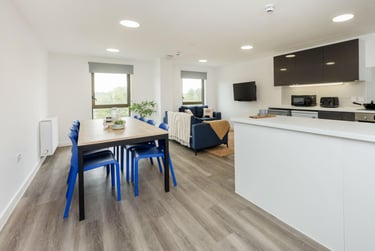 Club Ensuite - Image 5