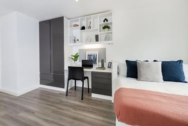 Elite Ensuite - Image 4