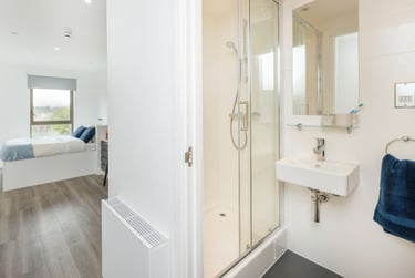 Club Ensuite - Image 6