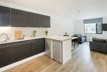 Club Ensuite at Palamon Court, Rhodaus Town, City Centre, Canterbury, CT12YA - Image 2