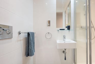 Elite Studio at Palamon Court, Rhodaus Town, City Centre, Canterbury, CT12YA - Image 5