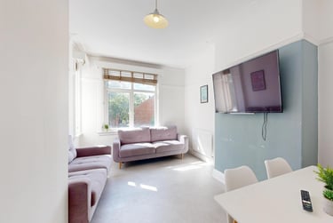 3 bed house, St Michaels Crescent, Headingley, Leeds, LS63AL - Image 2