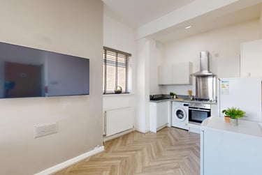 4 bed house, Cardigan Road, Headingley, Leeds, LS63AG - Image 3