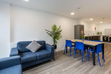 Luxe Ensuite at Currus Court, Rhodaus Town, City Centre, Canterbury, CT12RH - Image 3