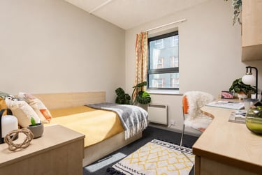 Three Bed Flat at Archways, 18 Leadmill Road, City Centre, Sheffield, S14SG - Image 1