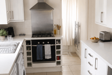 6 bed house, Derby Road, City Centre, Loughborough, LE115BX - Image 2