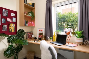 Three Bed Flat at Westhill Hall, 61 Eldon Street, City Centre, Sheffield, S14NN - Image 2