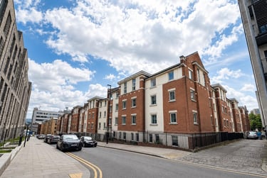 Three Bed Flat - Extra Large Double at Westhill Hall, 61 Eldon Street, City Centre, Sheffield, S14NN - Image 7