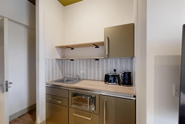 1 bed house, Moorland Road, Hyde Park, Leeds, LS61AL - Image 5