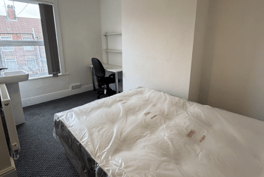 6 bed house, Marshall Street, Newland, Hull, HU53DA - Image 9