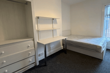 6 bed house, Marshall Street, Newland, Hull, HU53DA - Image 10