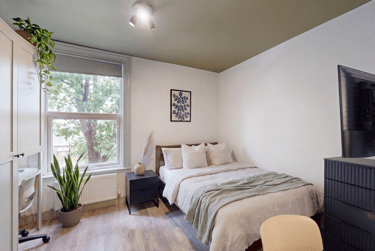 1 bed house, Moorland Road, Hyde Park, Leeds, LS61AL - Image 1