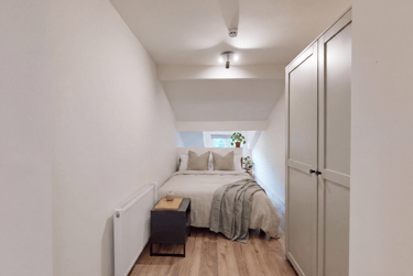 1 bed house, Moorland Road, Hyde Park, Leeds, LS61AL - Image 1