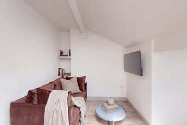 1 bed house, Moorland Road, Hyde Park, Leeds, LS61AL - Image 2