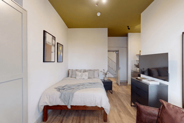 1 bed house, Moorland Road, Hyde Park, Leeds, LS61AL - Image 1