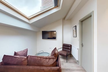 1 bed house, Moorland Road, Hyde Park, Leeds, LS61AL - Image 2