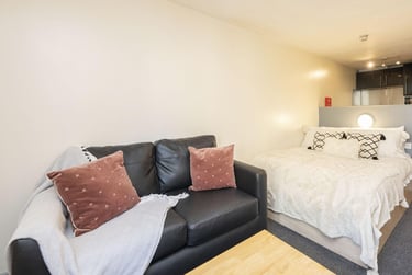 Classic Studio at Studio 58, Dighton Street, Kingsdown, Bristol, BS28AL - Image 3