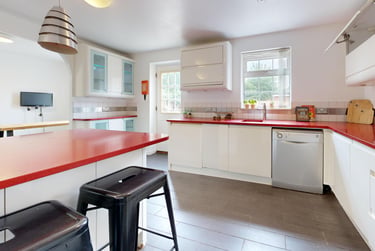 7 bed house, Moorhen Way, City Centre, Loughborough, LE113HH - Image 4