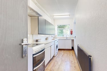 4 bed house, Oaklands Avenue, City Centre, Loughborough, LE113JF - Image 5