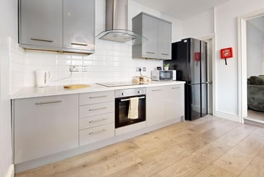 5 bed house, Storer Road, City Centre, Loughborough, LE115EH - Image 3