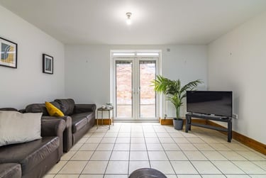 7 bed house, Cottesmore Road, Lenton, Nottingham, NG71QE - Image 1