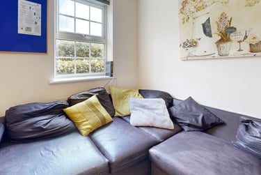 4 bed house, Kingfisher Way, City Centre, Loughborough, LE113NF - Image 1